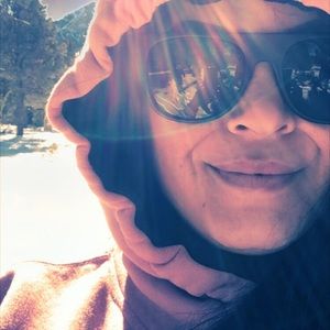 Meet your Posher, Adrienne